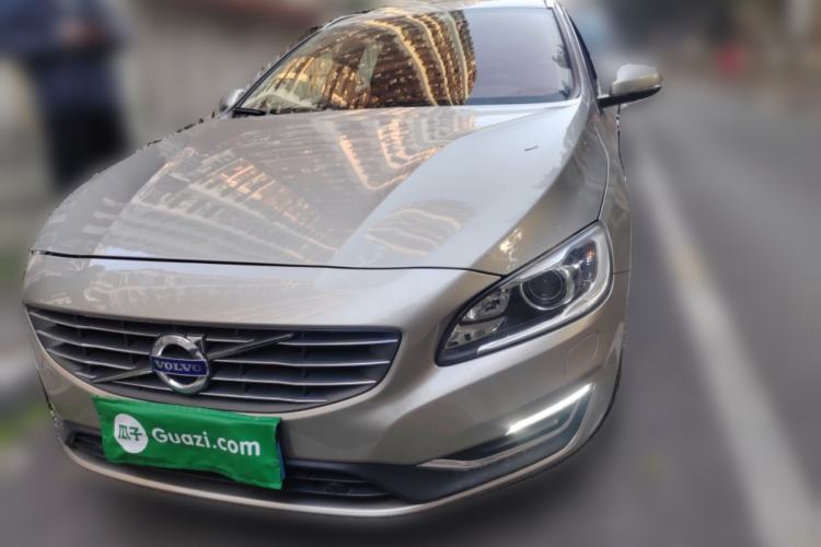 Used Volvo V60 2015 T5 Zhiya Edition Front