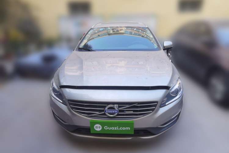 Used Volvo V60 2015 T5 Zhiyi Edition Front