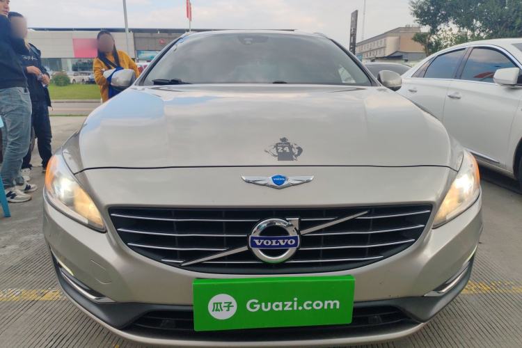 Used Volvo V60 2015 T5 Zhiya Edition Front
