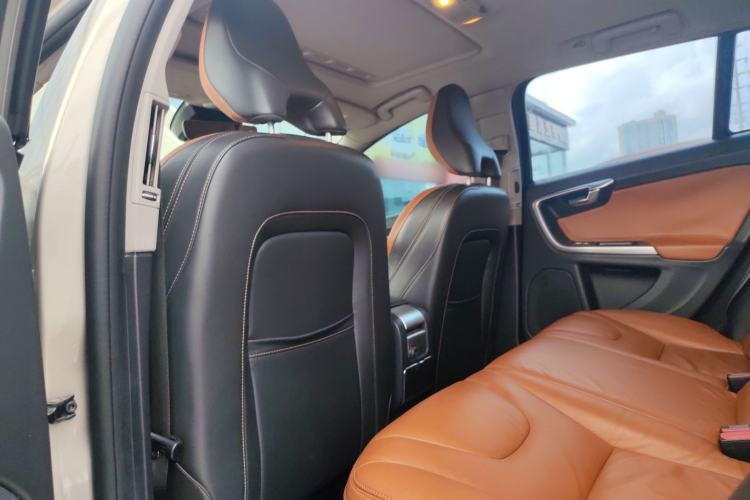 Used Volvo V60 2015 T5 Zhiya Edition Headliner