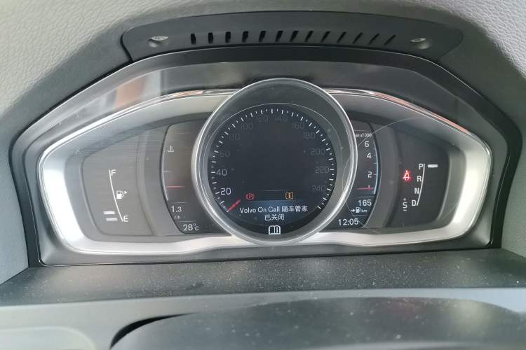 Used Volvo V60 2015 T5 Zhiya Edition Instrument Cluster