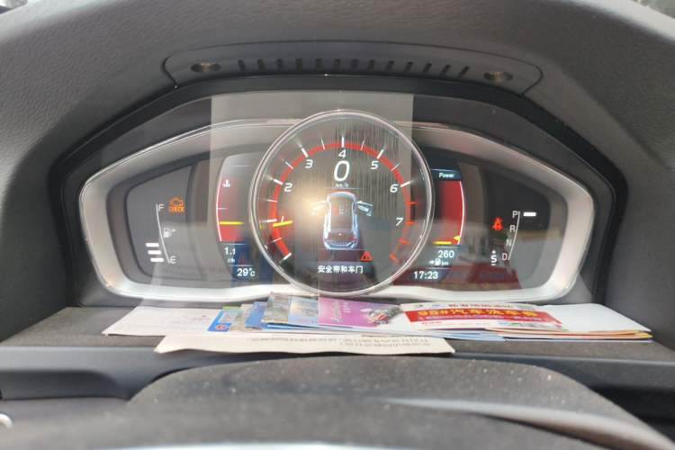 Used Volvo V60 2015 T5 Zhiyi Edition Instrument Cluster