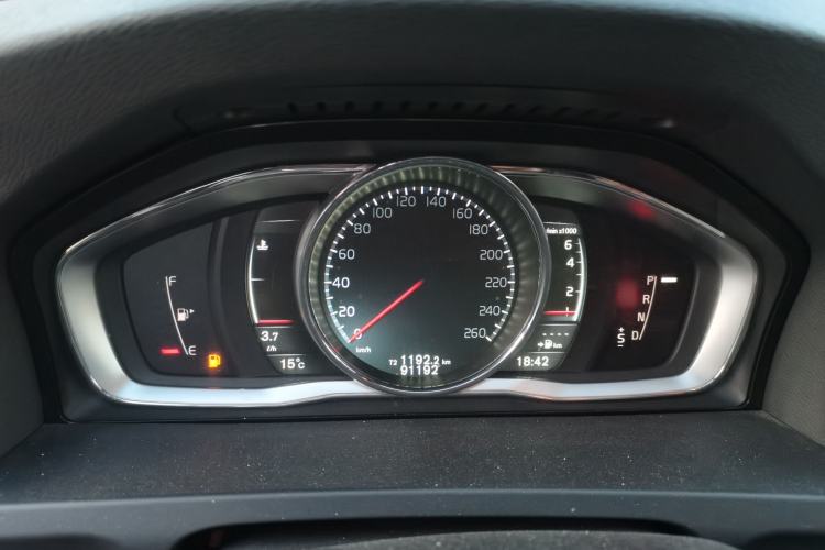 Used Volvo V60 2015 T5 Zhiya Edition Instrument Cluster
