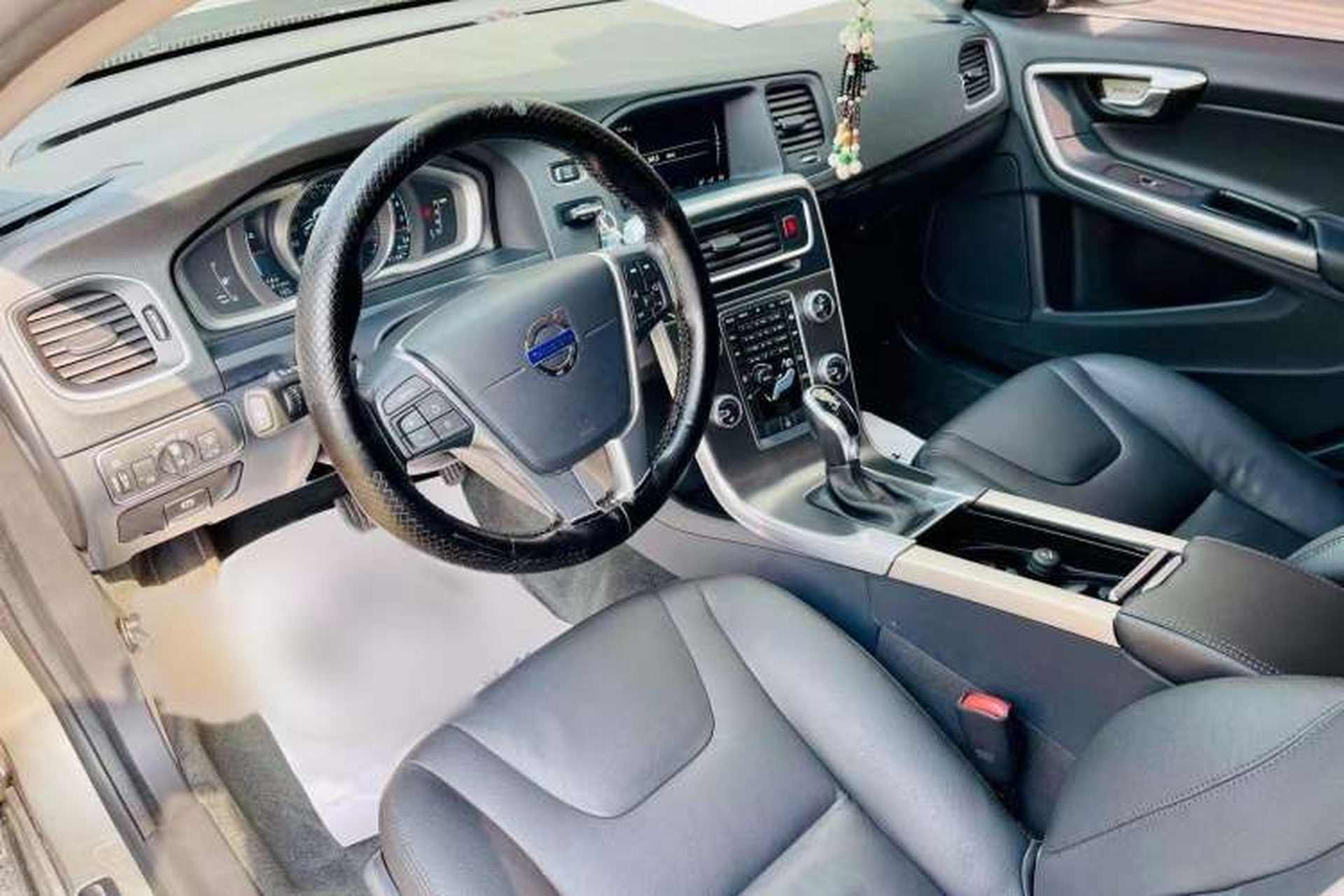 Used Volvo V60 2015 T5 Zhiyi Edition Interior 1