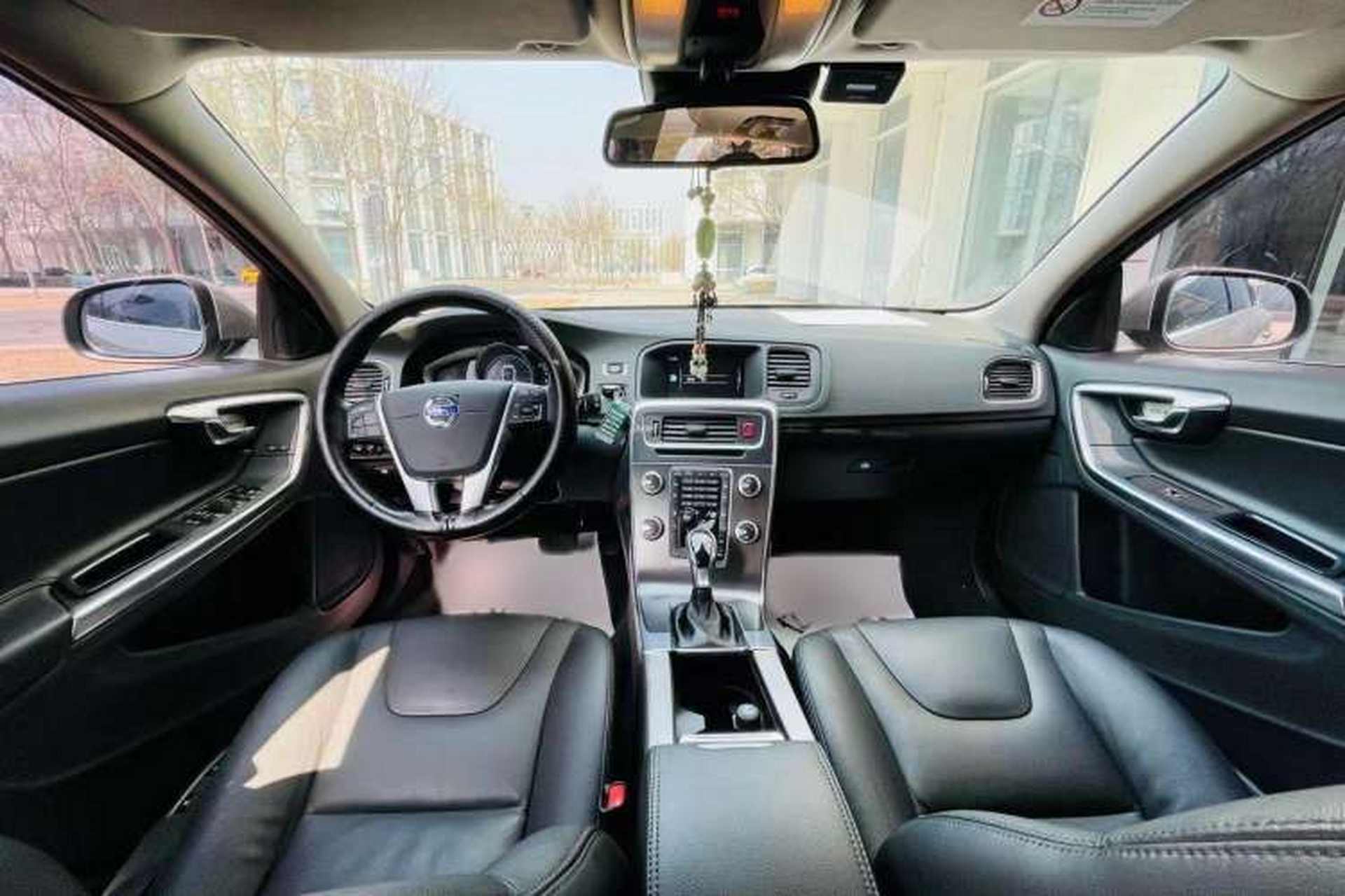 Used Volvo V60 2015 T5 Zhiyi Edition Interior 2