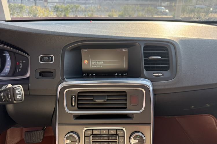 Used Volvo V60 2015 T5 Zhiya Edition Interior 3