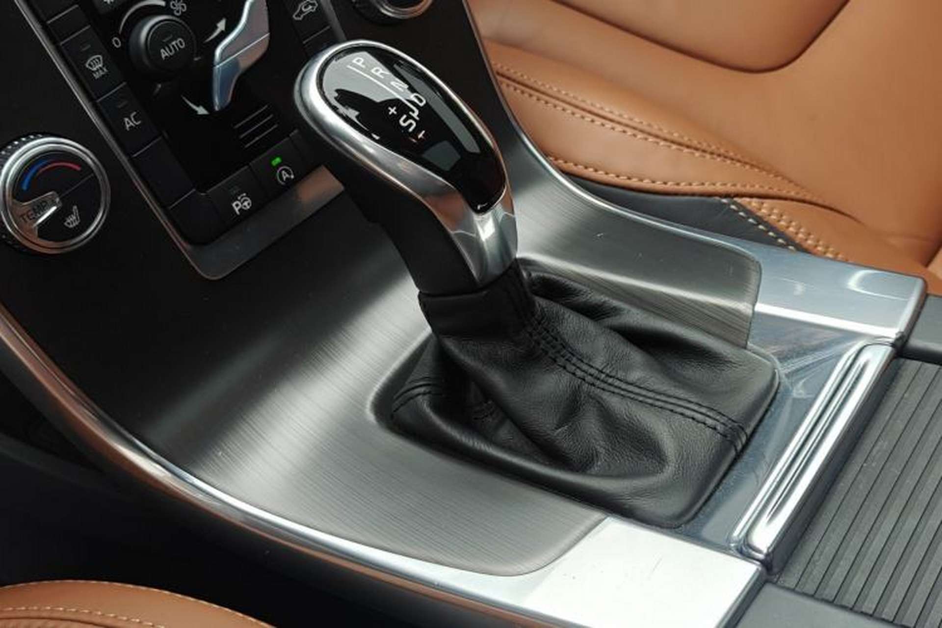 Used Volvo V60 2015 T5 Zhiya Edition Interior 3