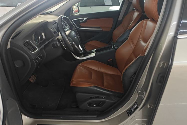 Used Volvo V60 2015 T5 Zhiya Edition Left Front Seat