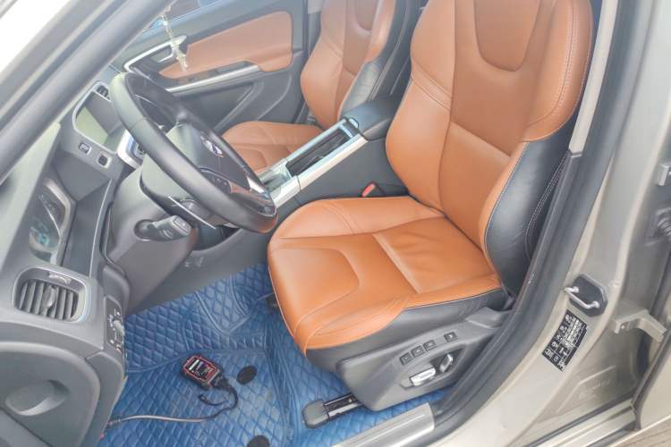 Used Volvo V60 2015 T5 Zhiya Edition Left Front Seat
