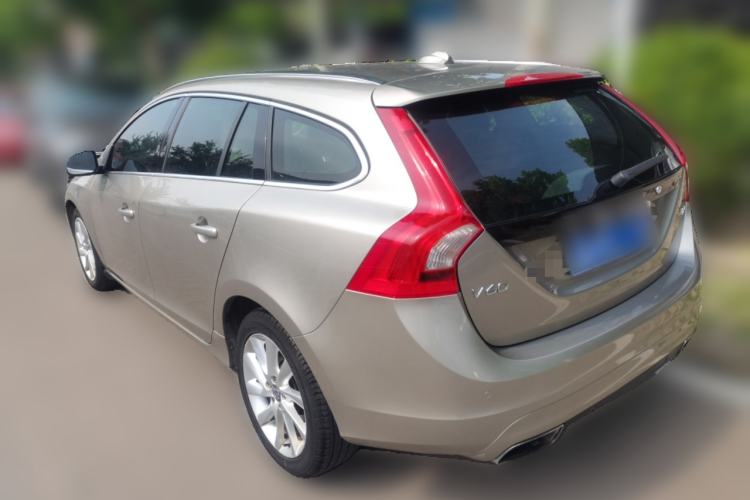 Used Volvo V60 2015 T5 Zhiyi Edition Rear Left 45 Deg