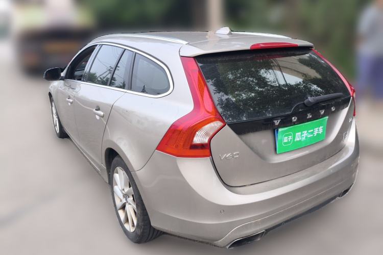 Used Volvo V60 2015 T5 Zhiyi Edition Rear Left 45 Deg