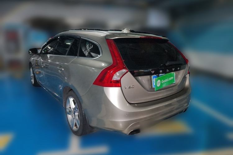 Used Volvo V60 2015 T5 Zhiya Edition Rear Left 45 Deg