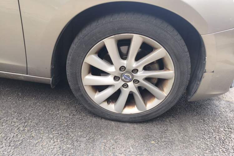 Used Volvo V60 2015 T5 Zhiyi Edition Right Front Wheel Hub