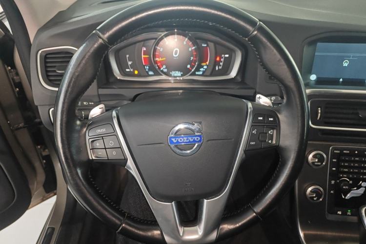 Used Volvo V60 2015 T5 Zhiya Edition Steering Wheel