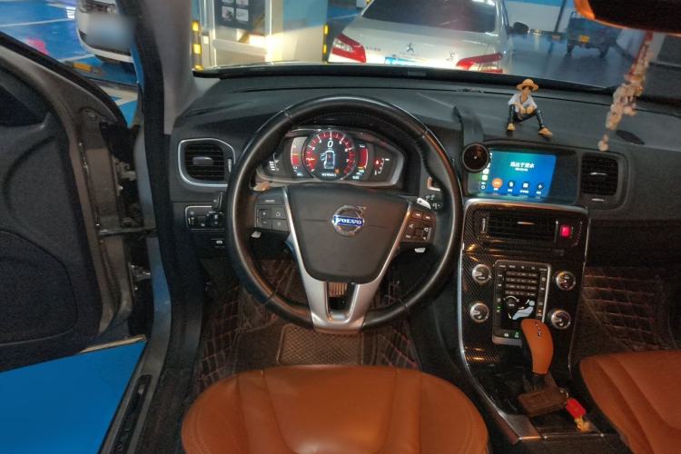 Used Volvo V60 2015 T5 Zhiya Edition Steering Wheel