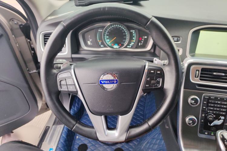 Used Volvo V60 2015 T5 Zhiya Edition Steering Wheel