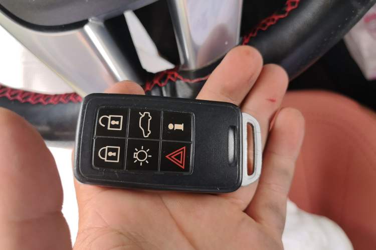 Used Volvo V60 2015 T5 Zhiya Edition Vehicle Key