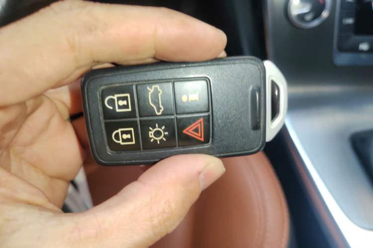 Used Volvo V60 2015 T5 Zhiya Edition Vehicle Key