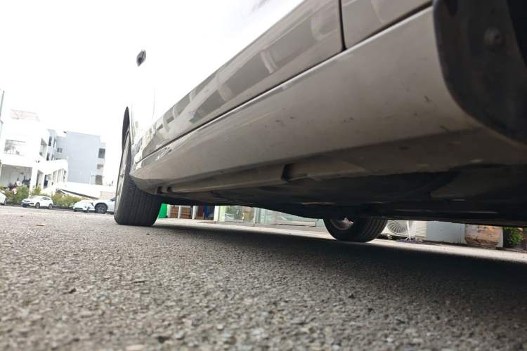 Used Volvo V60 2015 T5 Zhiyi Edition Chassis Front Right