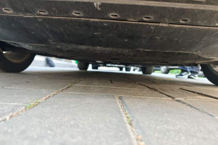 Used Volvo V60 2015 T5 Zhiyi Edition Chassis Front