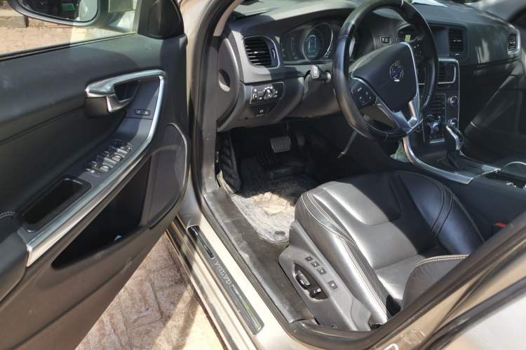 Used Volvo V60 2015 T5 Zhiya Edition Driver Seat