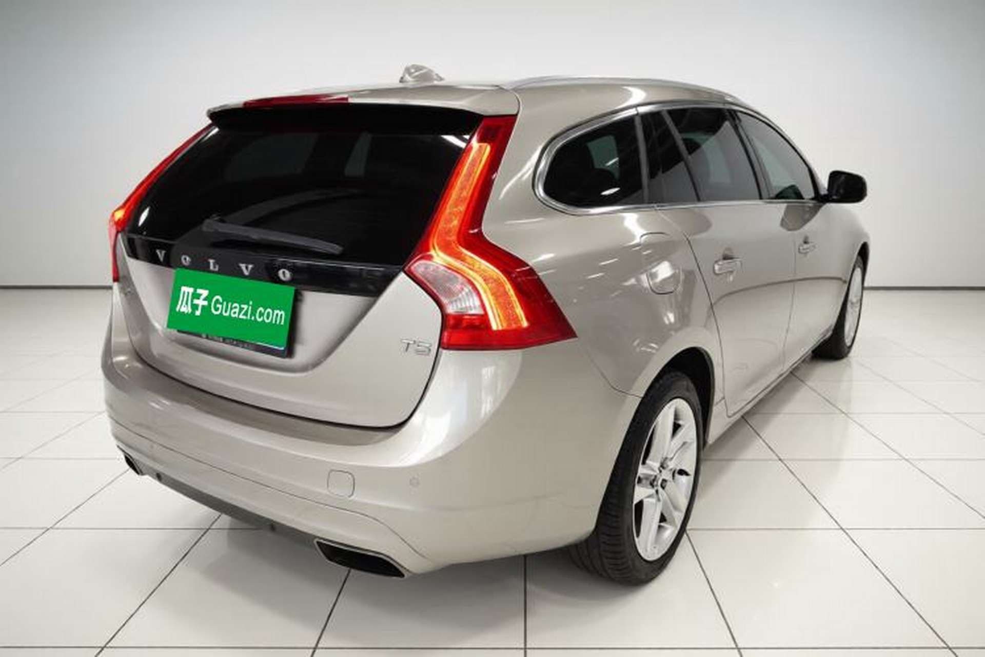 Used Volvo V60 2015 T5 Zhiya Edition Exterior 5