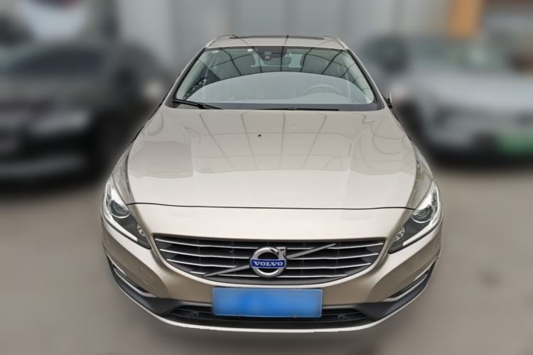 Used Volvo V60 2015 T5 Zhiya Edition Front