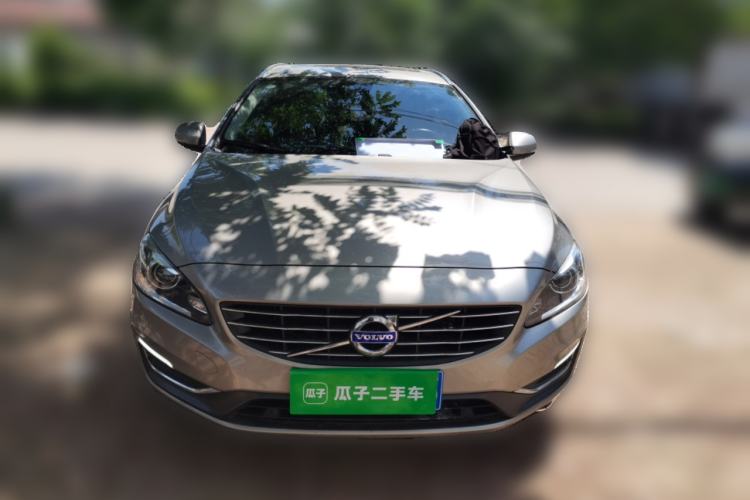 Used Volvo V60 2015 T5 Zhiya Edition Front