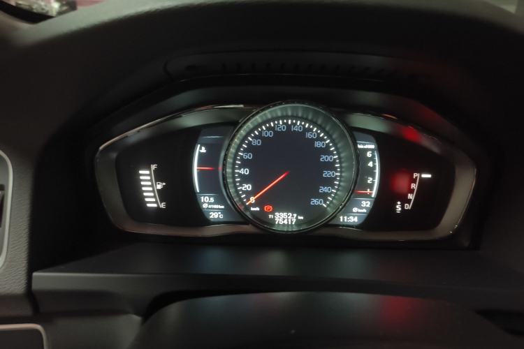 Used Volvo V60 2015 T5 Zhiya Edition Instrument Cluster