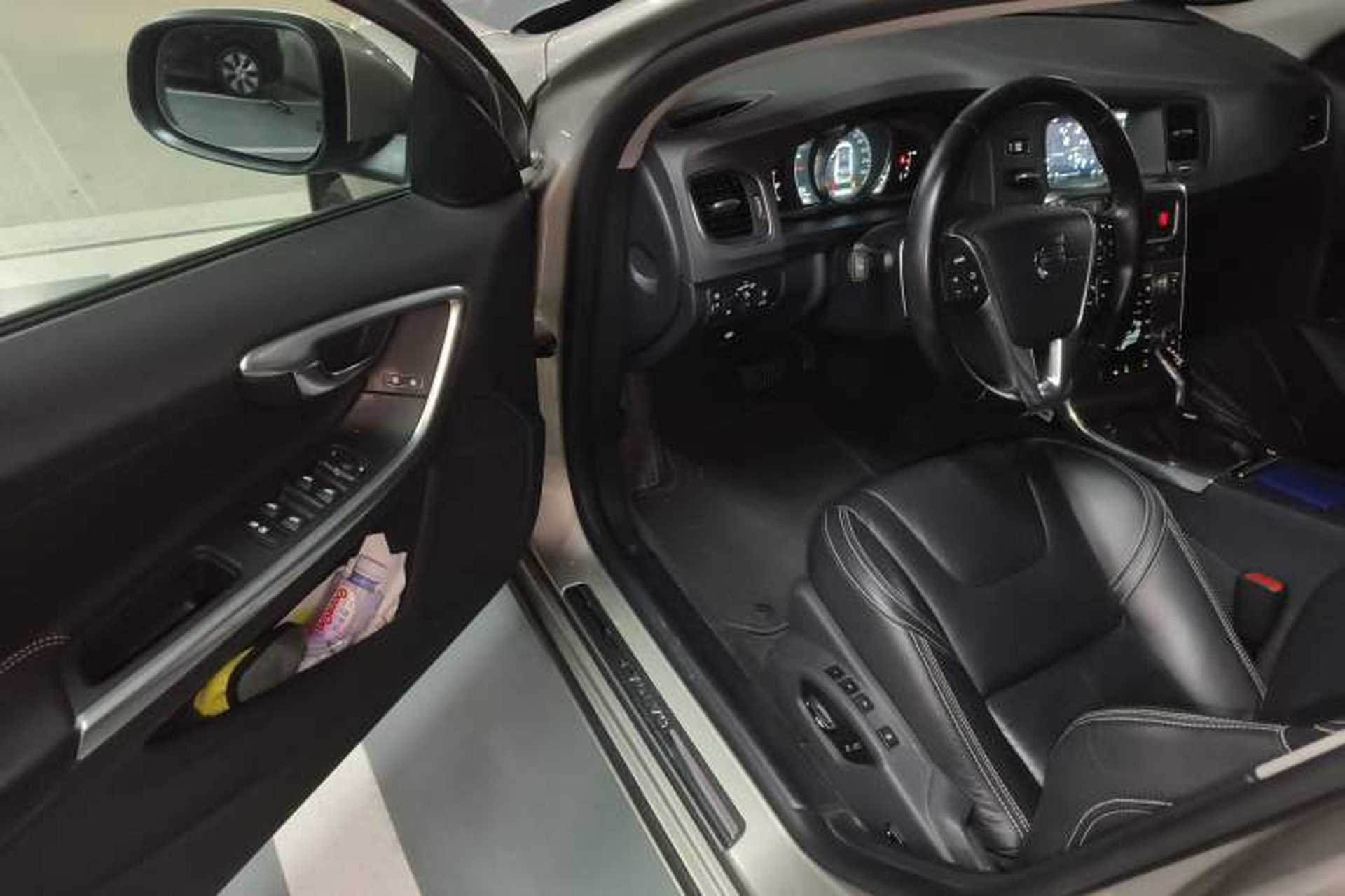 Used Volvo V60 2015 T5 Zhiya Edition Interior 3