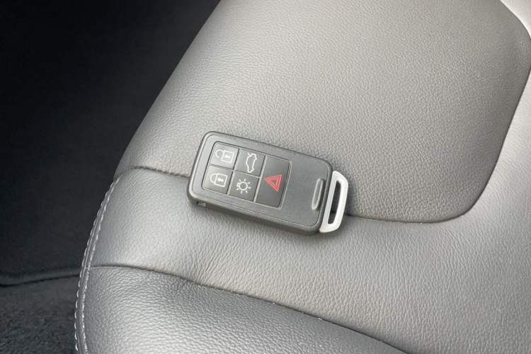 Used Volvo V60 2015 T5 Zhiyi Edition Interior 4