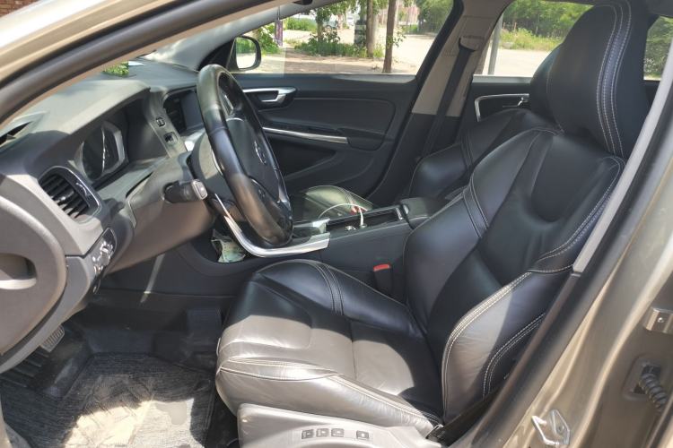 Used Volvo V60 2015 T5 Zhiya Edition Left Front Seat