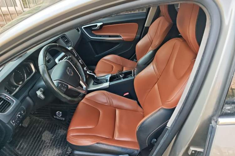 Used Volvo V60 2015 T5 Zhiyi Edition Left Front Seat