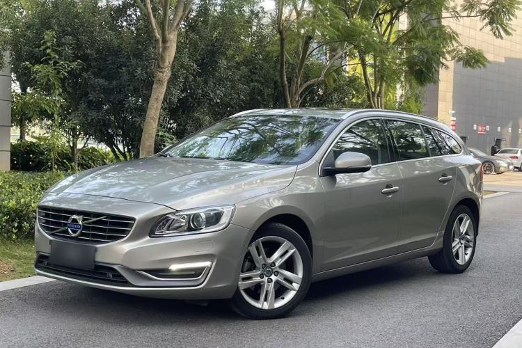 Used Volvo V60 2015 T5 Zhiya Edition Guazi used car, China used car export, Used car for sale, Used  cars, Cheapest cars for sale