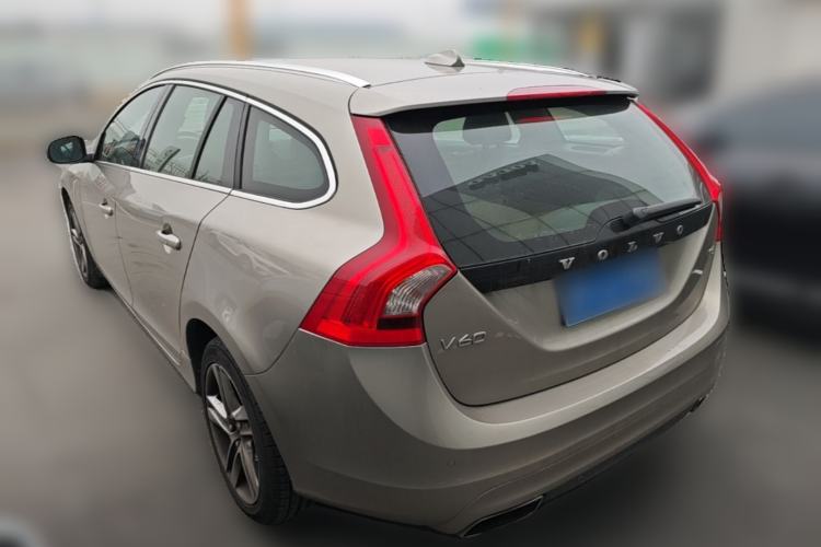 Used Volvo V60 2015 T5 Zhiya Edition Rear Left 45 Deg