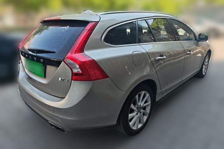 Used Volvo V60 2015 T5 Zhiyi Edition Rear Right 45 Deg