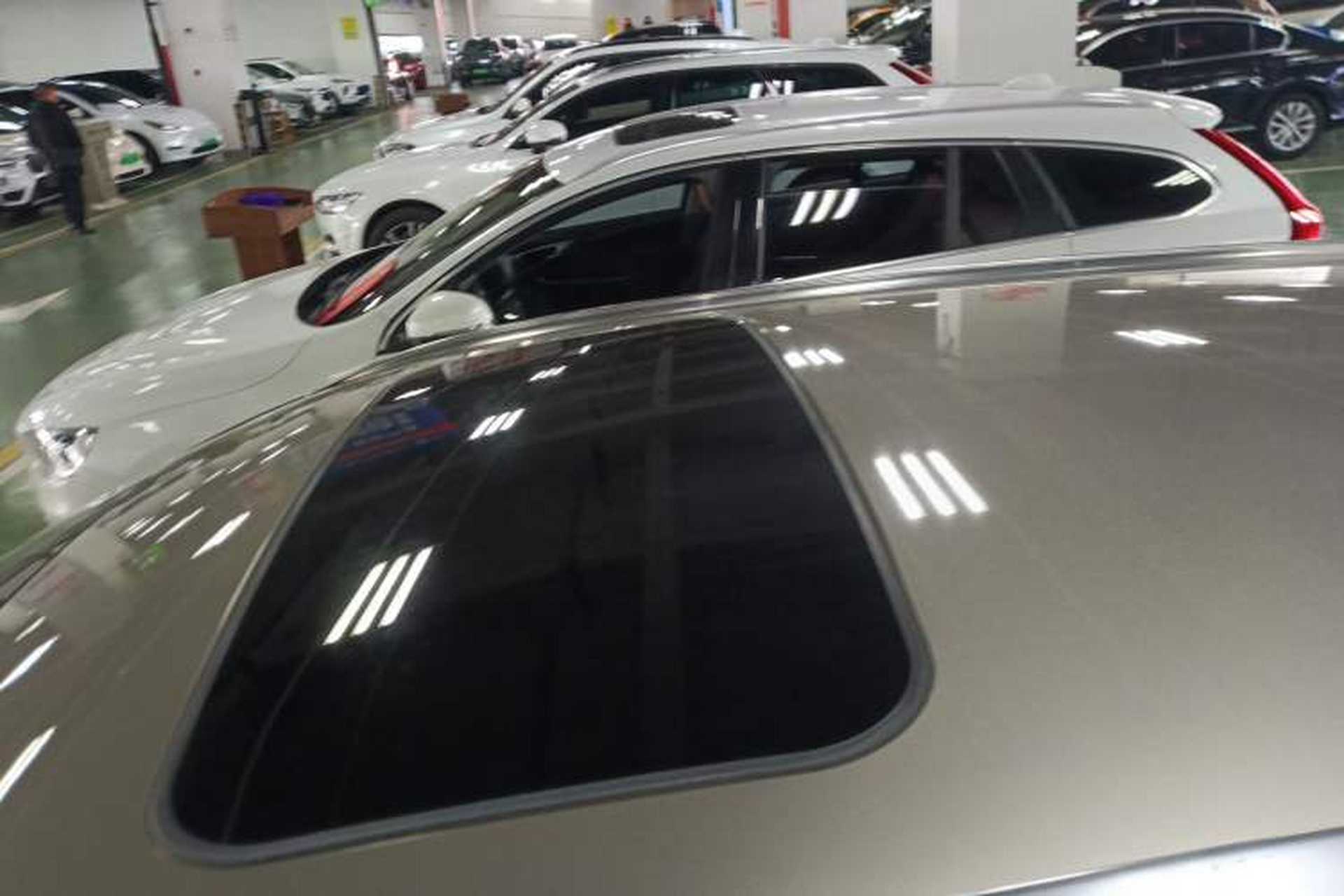 Used Volvo V60 2015 T5 Zhiya Edition Roof
