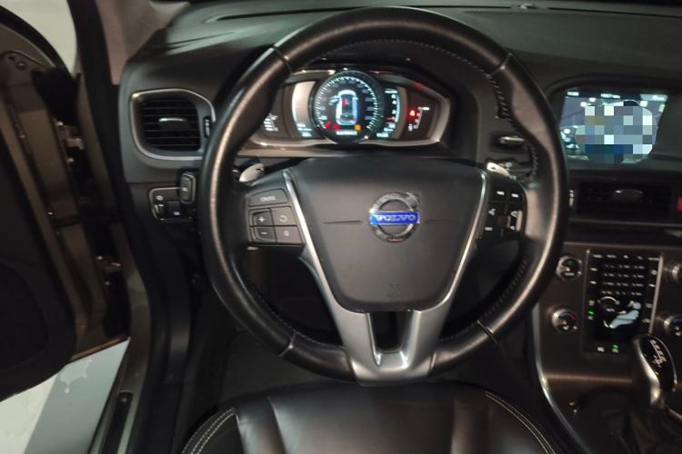Used Volvo V60 2015 T5 Zhiya Edition Steering Wheel