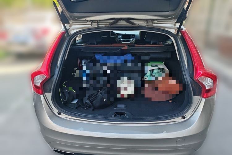 Used Volvo V60 2015 T5 Zhiyi Edition Trunk