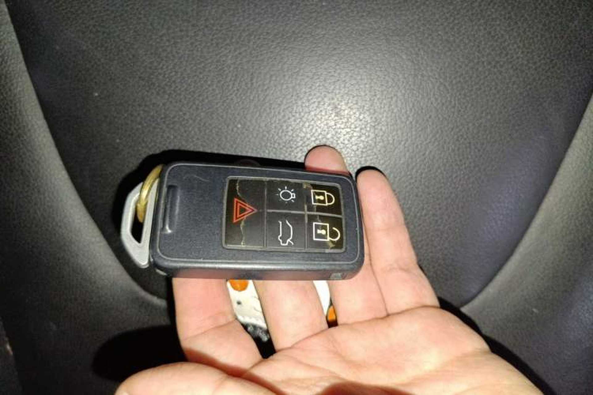 Used Volvo V60 2015 T5 Zhiyi Edition Vehicle Key