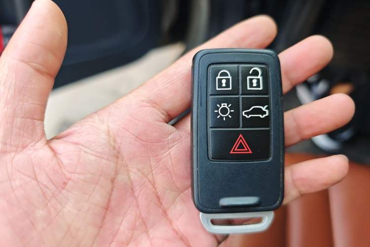 Used Volvo V60 2015 T5 Zhiyi Edition Vehicle Key
