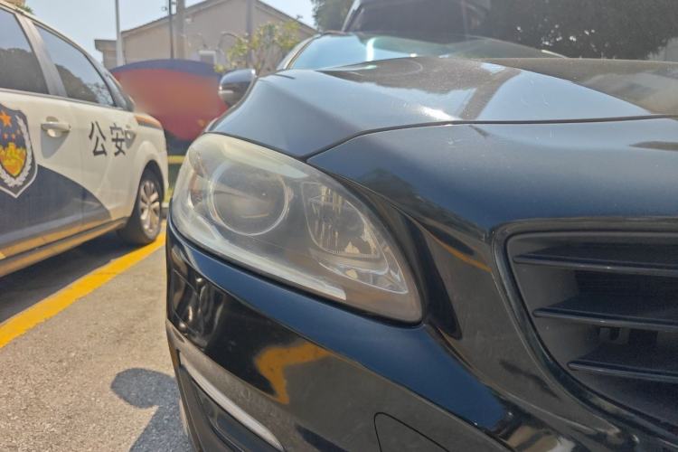 Used Volvo V60 2015 T5 Zhiya Edition Right Front Headlight