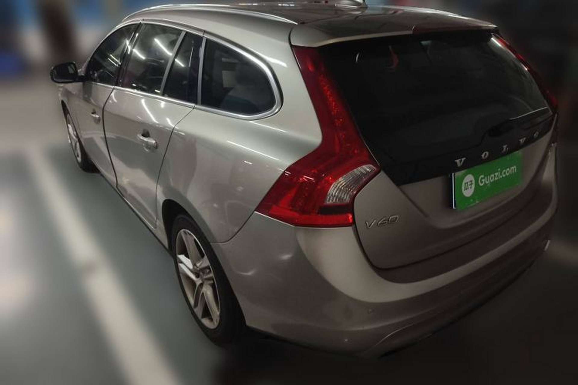 Used Volvo V60 2015 T5 Zhiya Edition Rear Left 45 Deg