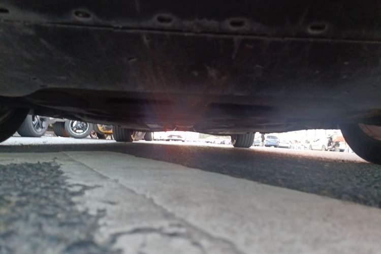 Used Volvo V60 2015 T5 Zhiyi Edition Chassis Front