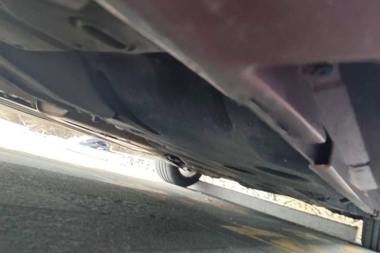 Used Volvo V60 2015 T5 Zhiyi Edition Chassis Front Left