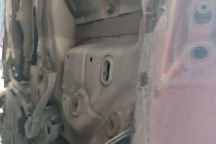 Used Volvo V60 2015 T5 Zhiya Edition Chassis Front Right