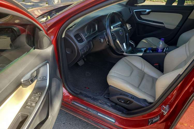 Used Volvo V60 2015 T5 Zhiya Edition Driver Seat