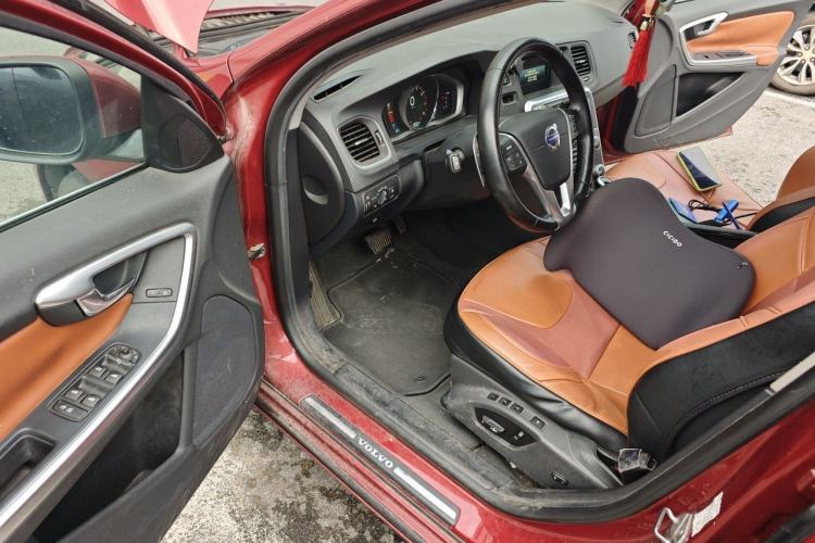 Used Volvo V60 2015 T5 Zhiya Edition Driver Seat