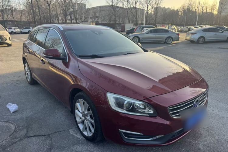Used Volvo V60 2015 T5 Zhiyi Edition Exterior 4