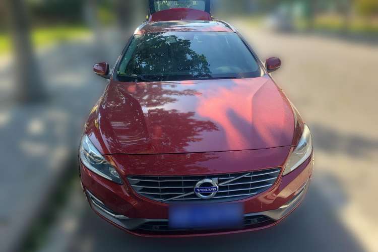 Used Volvo V60 2015 T5 Zhiya Edition Front